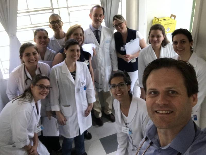 equipe-mulidisciplinar.jpeg equipe-mulidisciplinar.jpeg